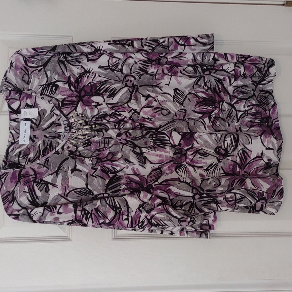 Alfred Dunner round neck blouse in size L